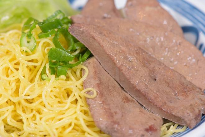 Poached Pork Liver Noodle in Soup 爽脆豬潤湯麵